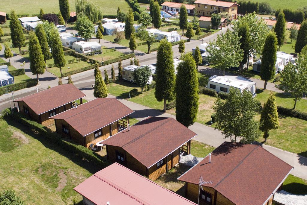 Camping Villaviciosa Selorio المظهر الخارجي الصورة